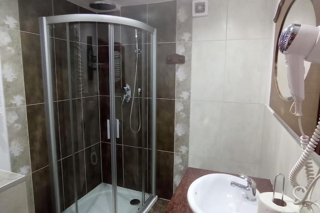 ורוצלב Spacious Apartment In Green District. מראה חיצוני תמונה